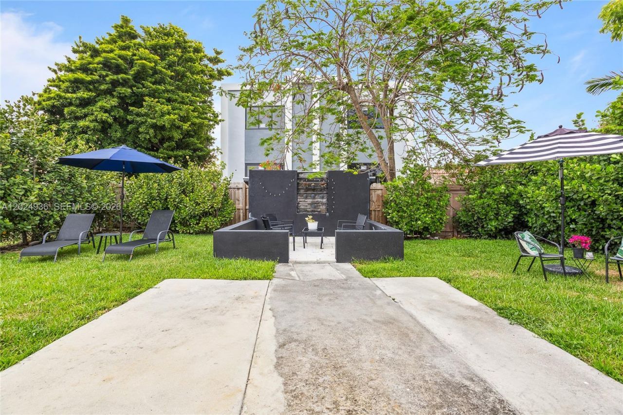 2788 SW 33rd Ct, Unit A, Miami, FL 33133 Photo