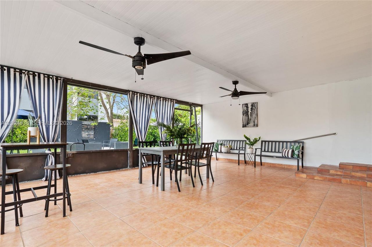 2788 SW 33rd Ct, Unit A, Miami, FL 33133 Photo