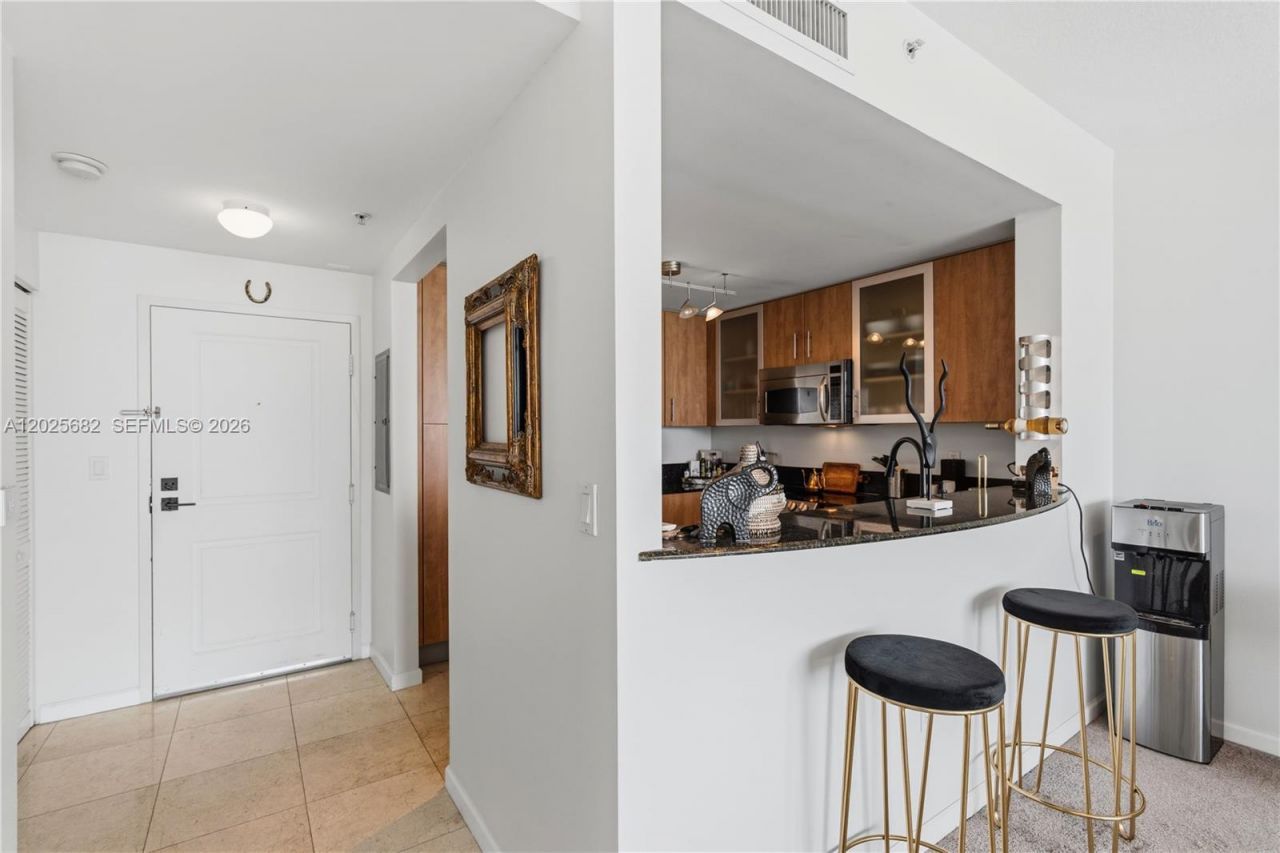 7910 Harbor Island Dr, Unit 704, North Bay Village, FL 33141 Photo