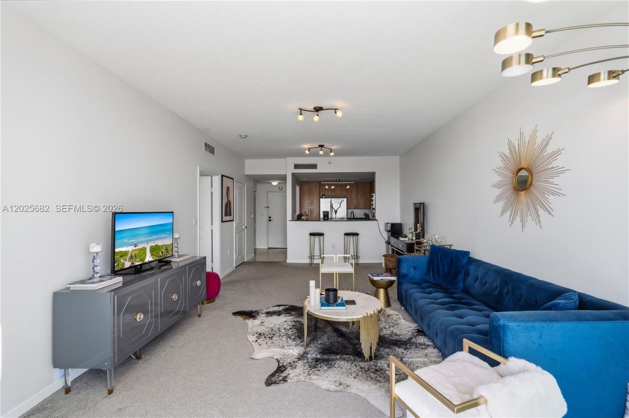 7910 Harbor Island Dr, Unit 704, North Bay Village, FL 33141 Photo