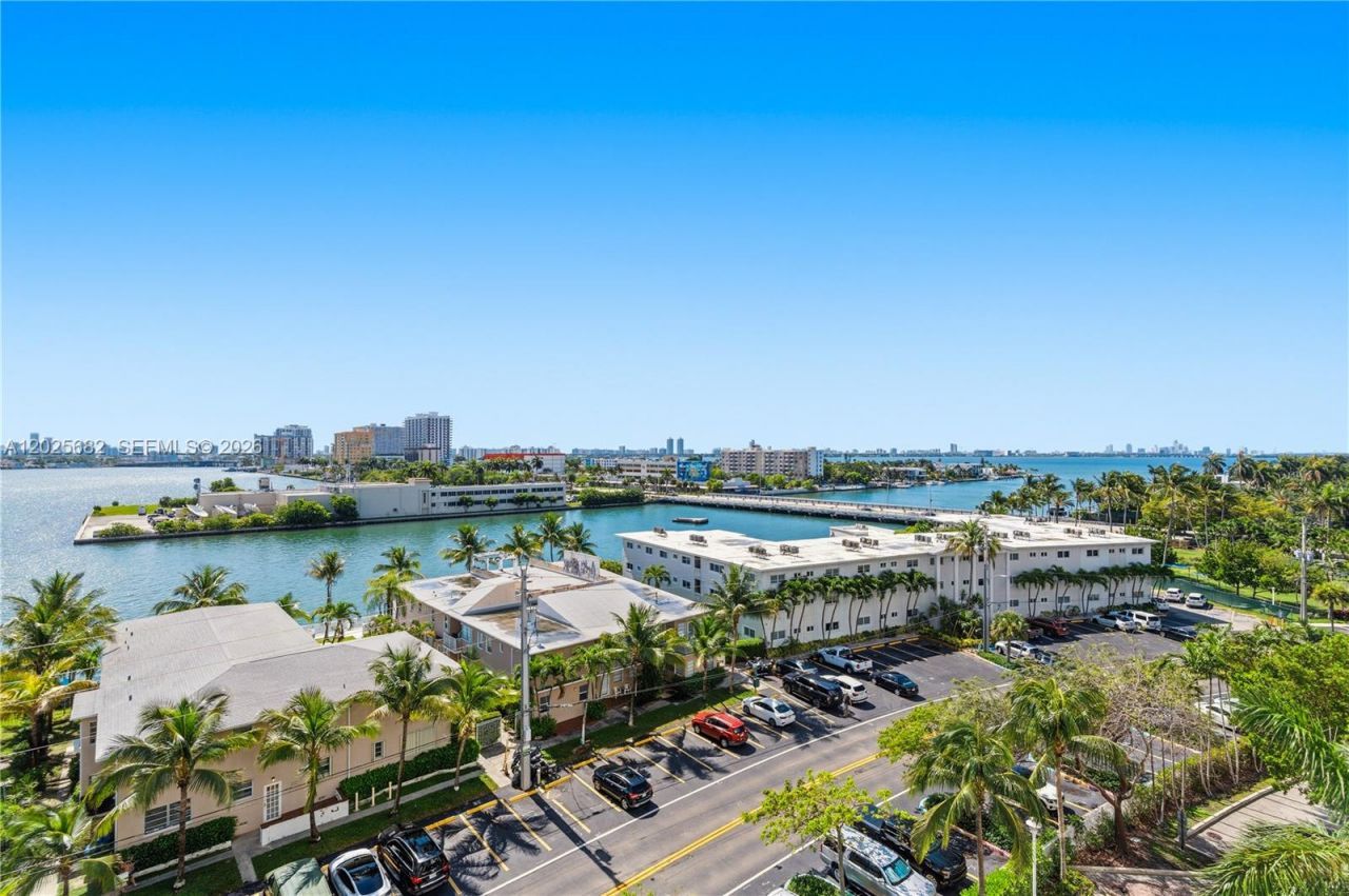 7910 Harbor Island Dr, Unit 704, North Bay Village, FL 33141 Photo