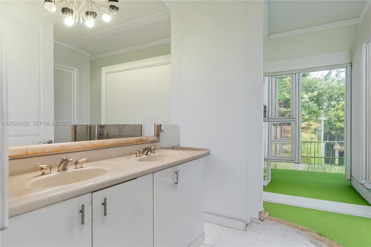 7910 Harbor Island Dr, Unit 704, North Bay Village, FL 33141 Photo