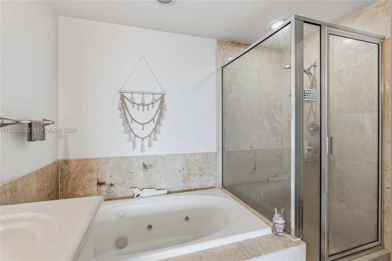 7910 Harbor Island Dr, Unit 704, North Bay Village, FL 33141 Photo