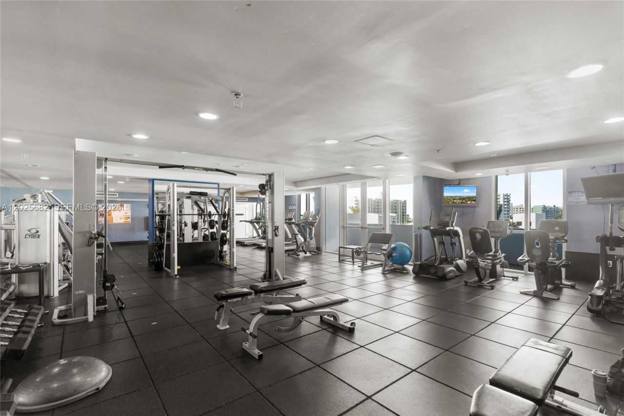 7910 Harbor Island Dr, Unit 704, North Bay Village, FL 33141 Photo