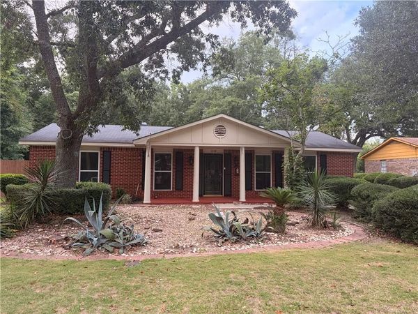 1326 Doyle Avenue , Mobile, AL 36605