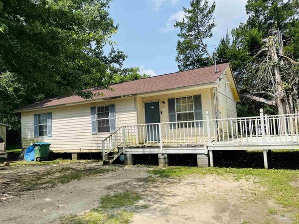 115 Clark St, Atmore, AL 36502