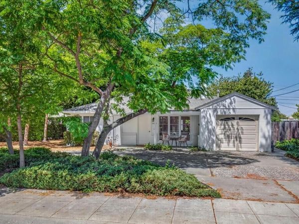 3991 Sutherland Drive, Palo Alto, CA 94303