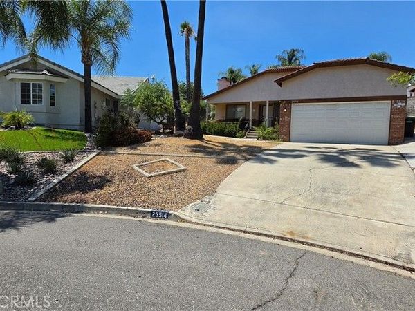23514 Little Creek Drive, Canyon Lake, CA 92587