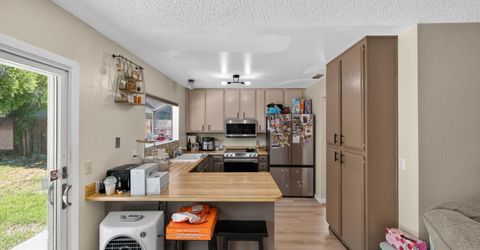 1335 Trail End Way, Sacramento, CA 95834 Photo