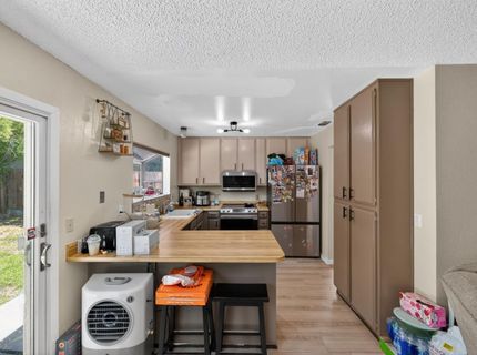 1335 Trail End Way, Sacramento, CA 95834 Photo