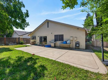 1335 Trail End Way, Sacramento, CA 95834 Photo