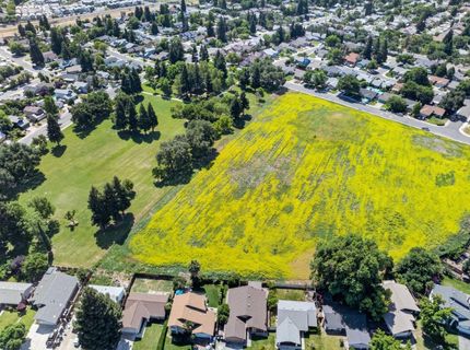 1335 Trail End Way, Sacramento, CA 95834 Photo