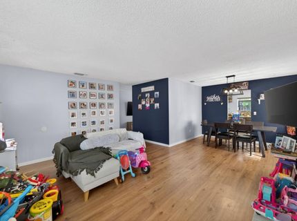 1335 Trail End Way, Sacramento, CA 95834 Photo