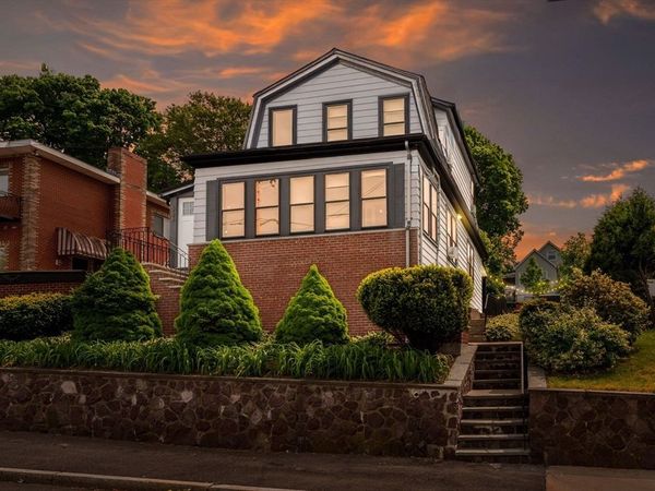 566 Proctor Ave, Revere, MA 02151