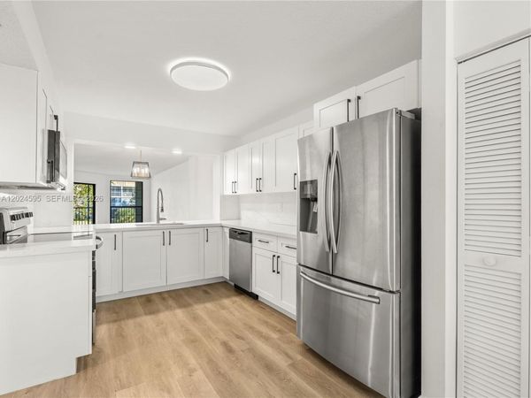 7547 Fairfax Dr , Unit 210, Tamarac, FL 33321