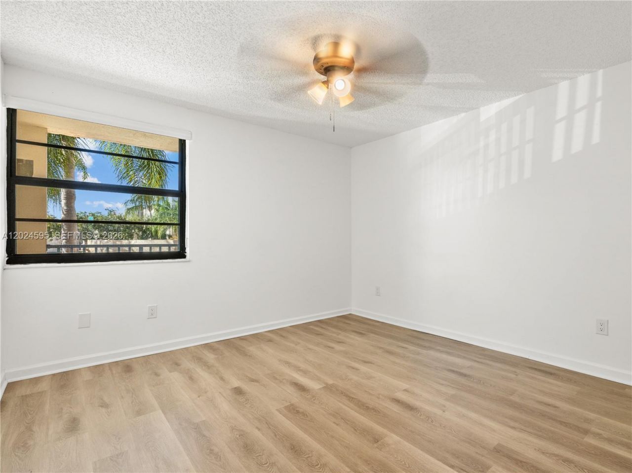 7547 Fairfax Dr , Unit 210, Tamarac, FL 33321 Photo