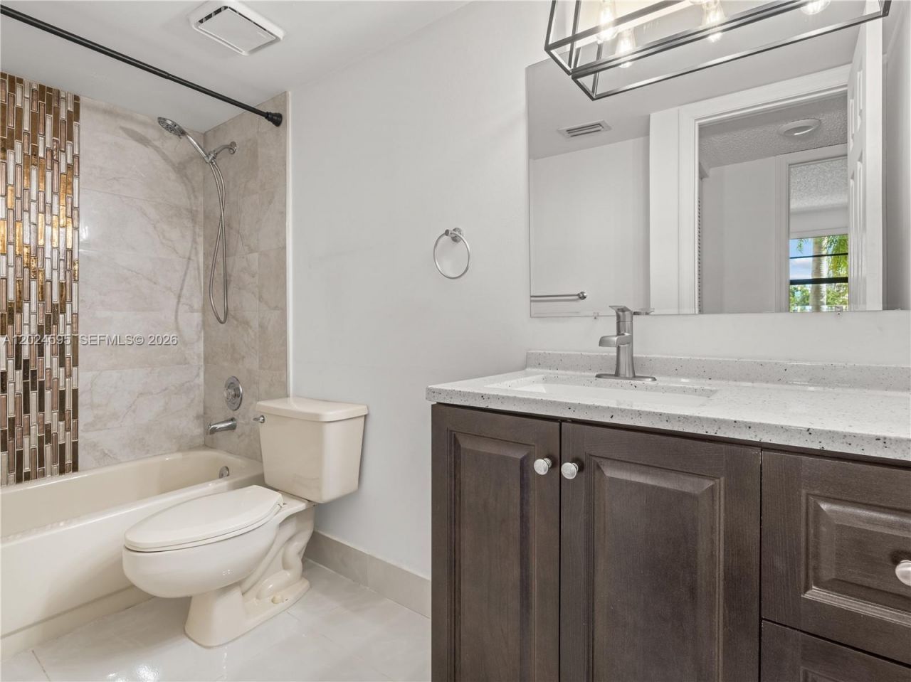 7547 Fairfax Dr , Unit 210, Tamarac, FL 33321 Photo