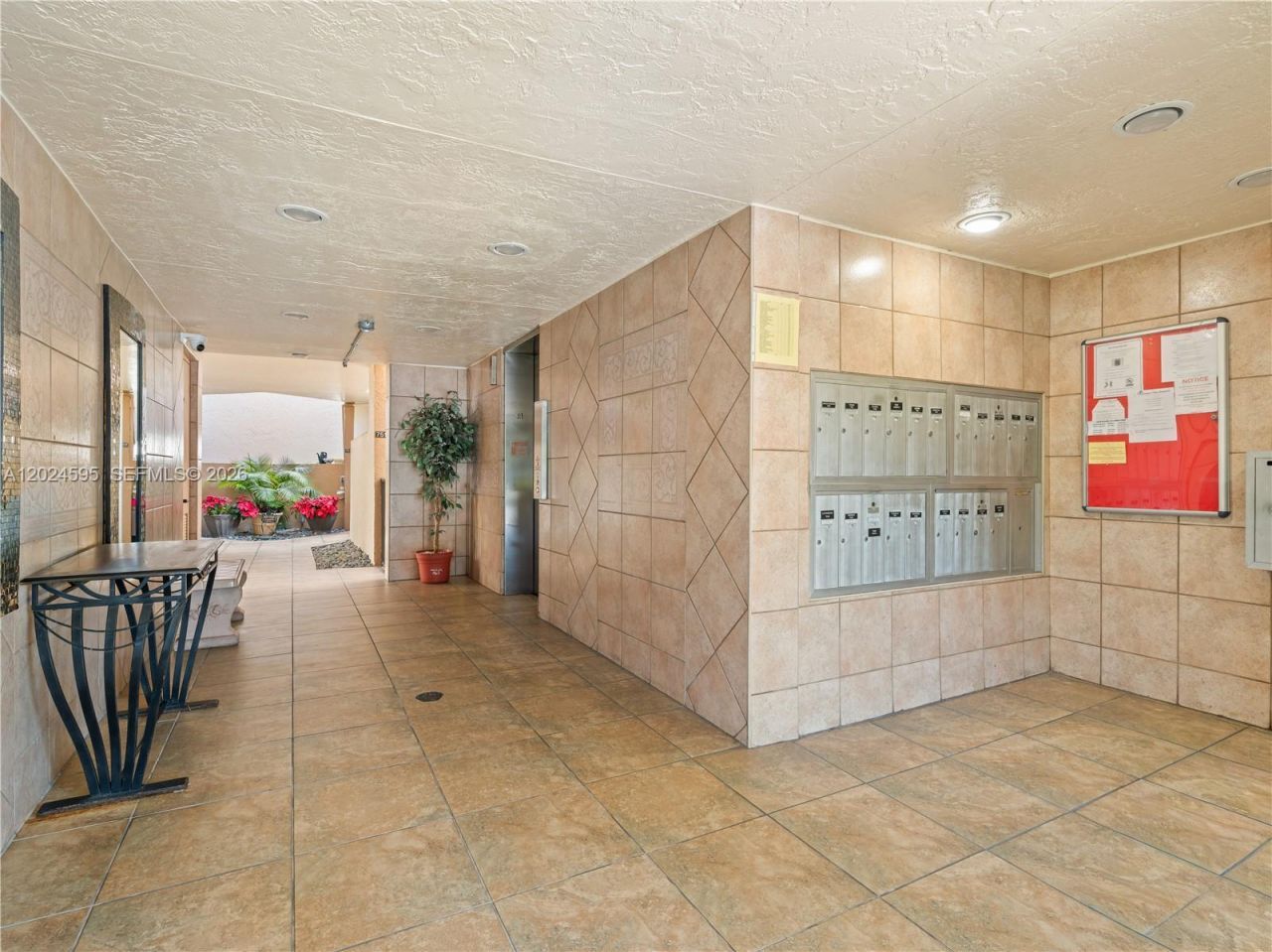 7547 Fairfax Dr , Unit 210, Tamarac, FL 33321 Photo