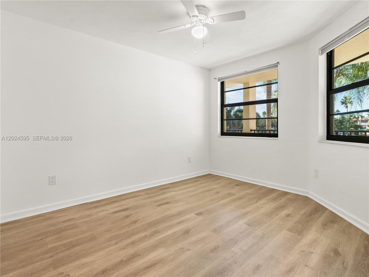 7547 Fairfax Dr , Unit 210, Tamarac, FL 33321 Photo