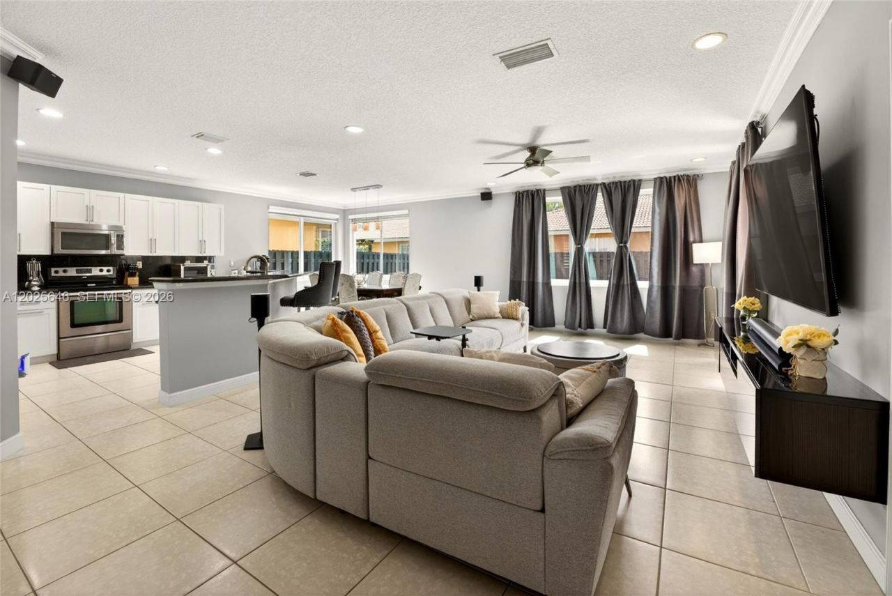 2248 SW 125th Ave, Miramar, FL 33027 Photo