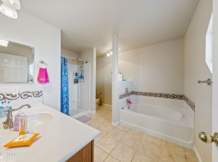 18235 Pin Oak Court, Reno, NV 89508 Photo