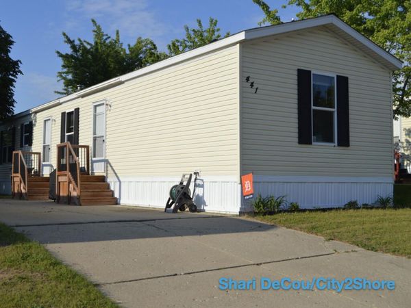 441 Tanglewood Drive, Unit 67, Middleville, MI 49333