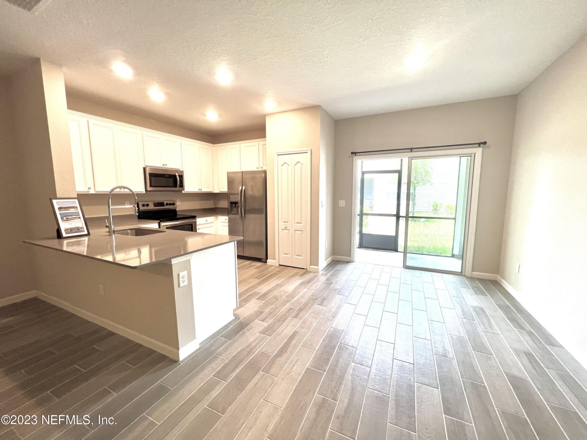 1107 Beach Dune Drive, Jacksonville, FL 32233 Photo