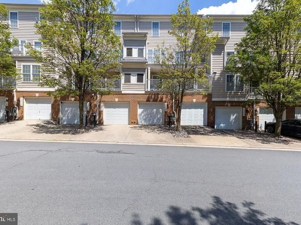 4457 B BEACON GROVE CIRCLE, Unit 705B, FAIRFAX, VA 22033