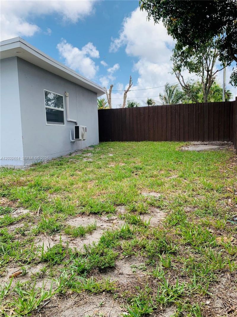 17010 NW 53rd Ave, Miami Gardens, FL 33055 Photo