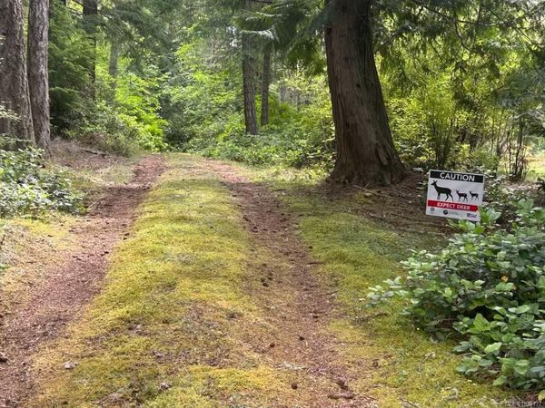 892 Parkheights Dr, Sooke, BC V9Z 1B5