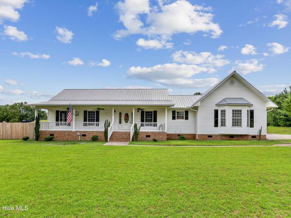 153 Giddens Street, Newton Grove, NC 28366