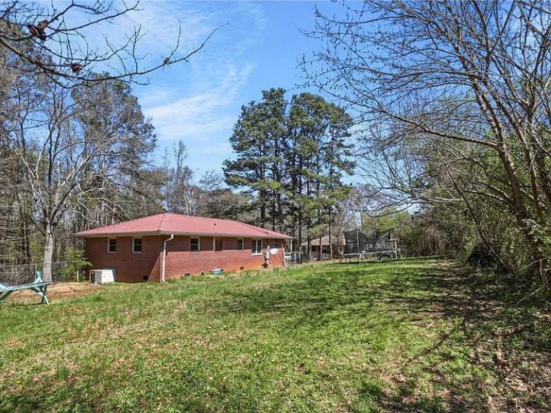 108 Poplar Lane Photo 6