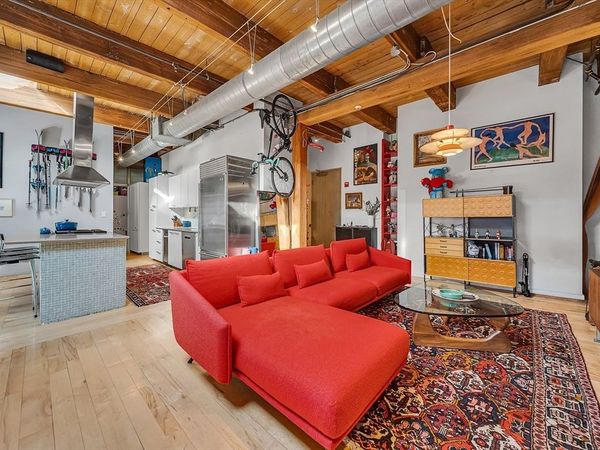 21 Wormwood St, Unit 620, Boston, MA 02210