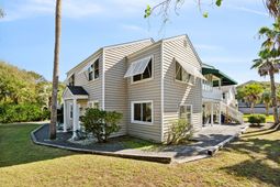 2700 Cameron Boulevard photo 4