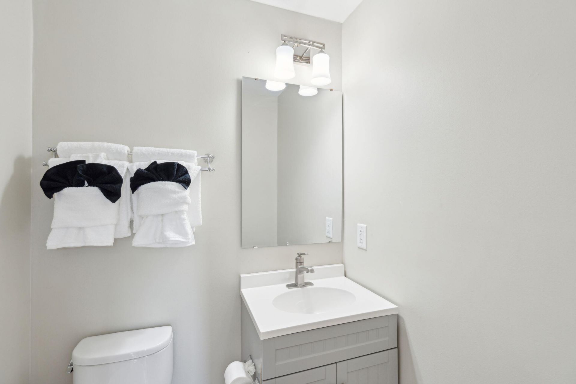 2700 Cameron Boulevard Photo 43