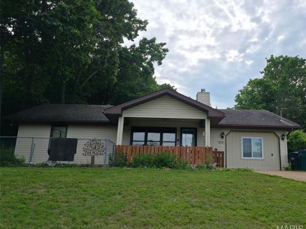 8524 Lake Drive, Cedar Hill, MO 63016
