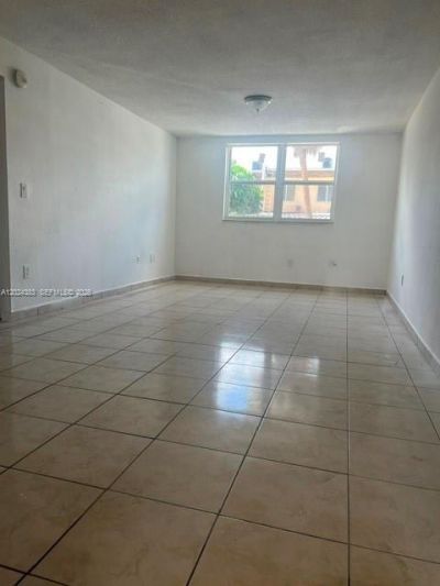 666 W 81st St , Unit 103, Hialeah, FL 33014 Photo