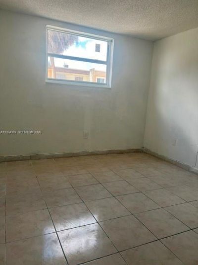 666 W 81st St , Unit 103, Hialeah, FL 33014 Photo