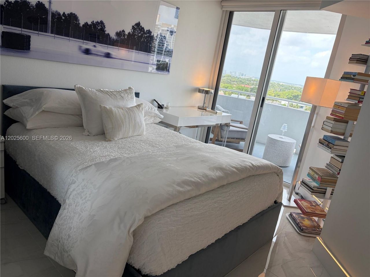 6301 Collins Ave , Unit 1207, Miami Beach, FL 33141 Photo
