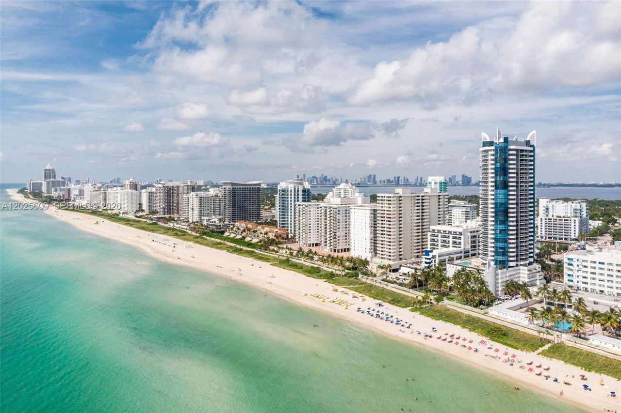 6301 Collins Ave , Unit 1207, Miami Beach, FL 33141 Photo