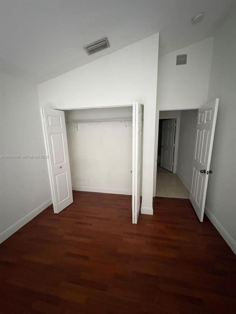 117 SE 3rd Ave , Unit 7, Hallandale Beach, FL 33009 Photo