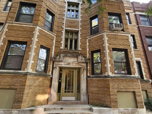 703 W Cornelia Avenue , Unit 2F, Chicago, IL 60657