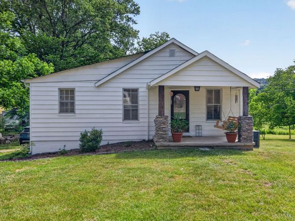 261 Mirandy Rd , Cookeville, TN 38506