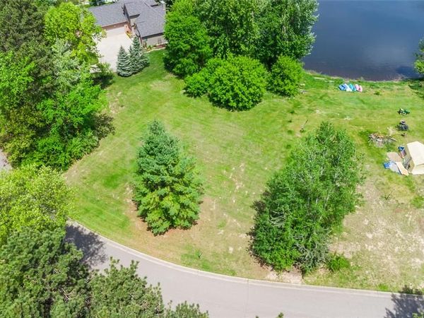 9076 Pineview Lake Court , Argentine Twp, MI 48451