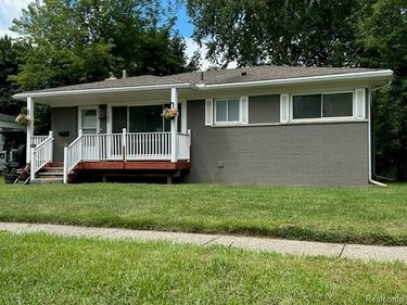 743 E Summit Street, Milford Twp, MI 48381