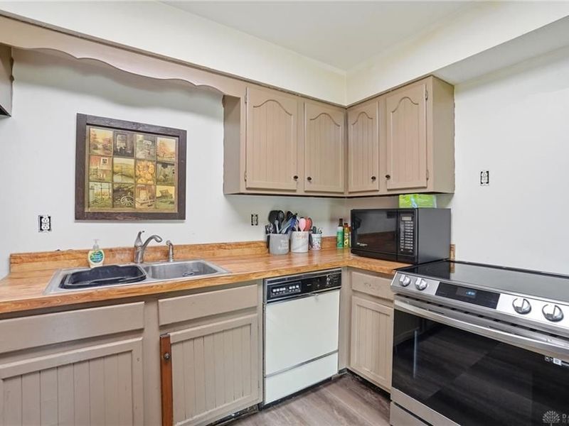 4062 Crane Road, Tipp City, OH 45371 Photo 12