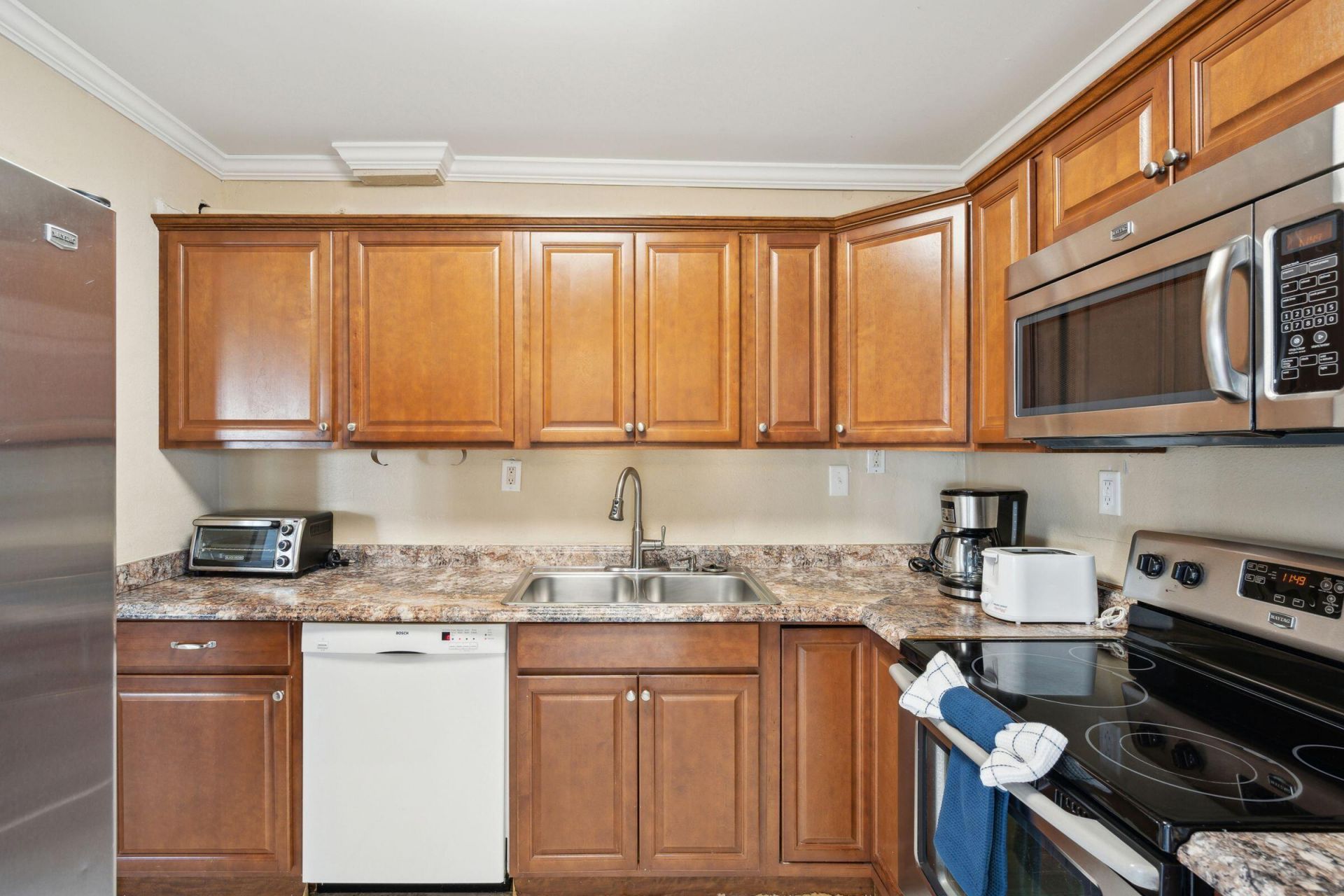 2700 Cameron Boulevard Photo 18