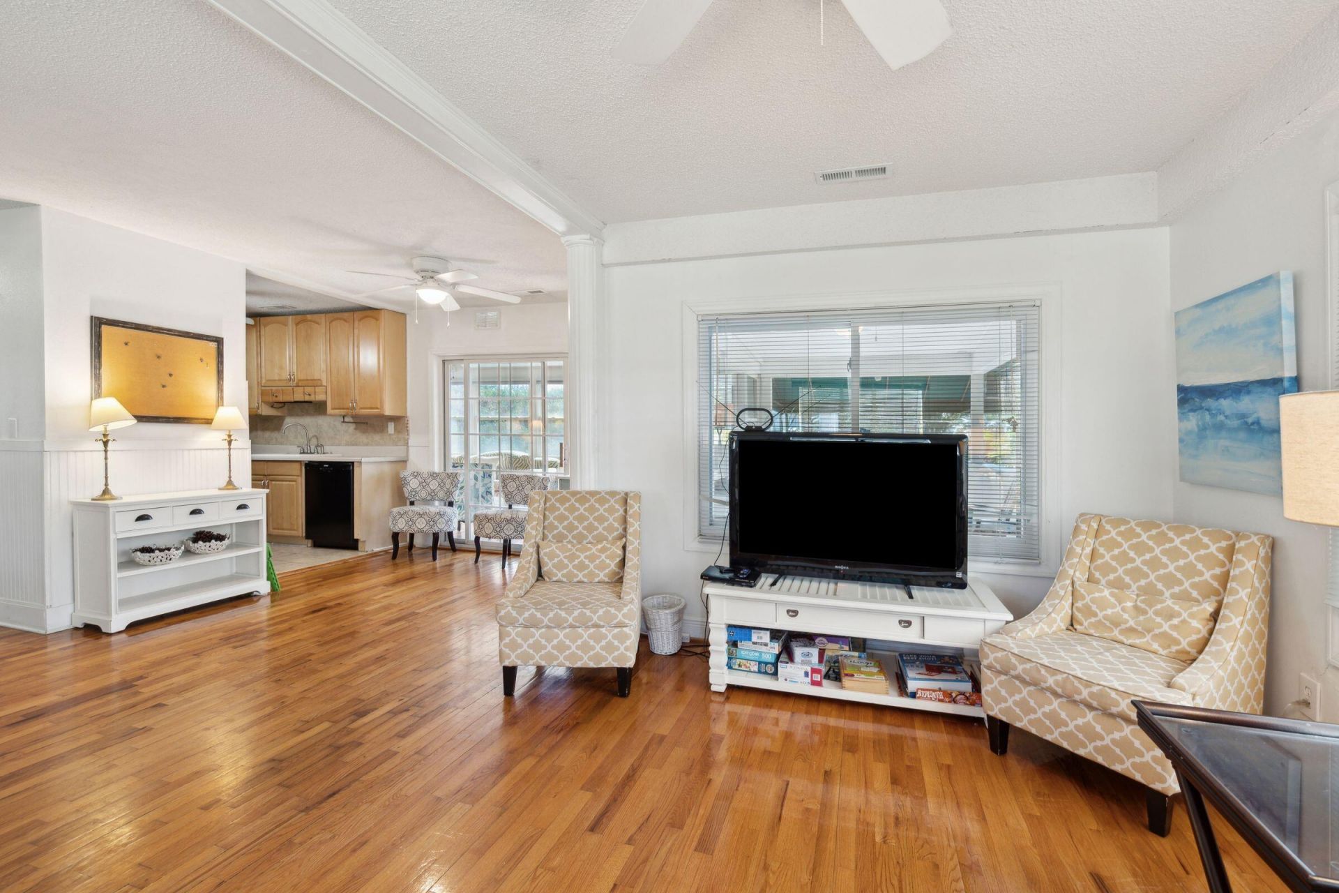 2700 Cameron Boulevard Photo 37