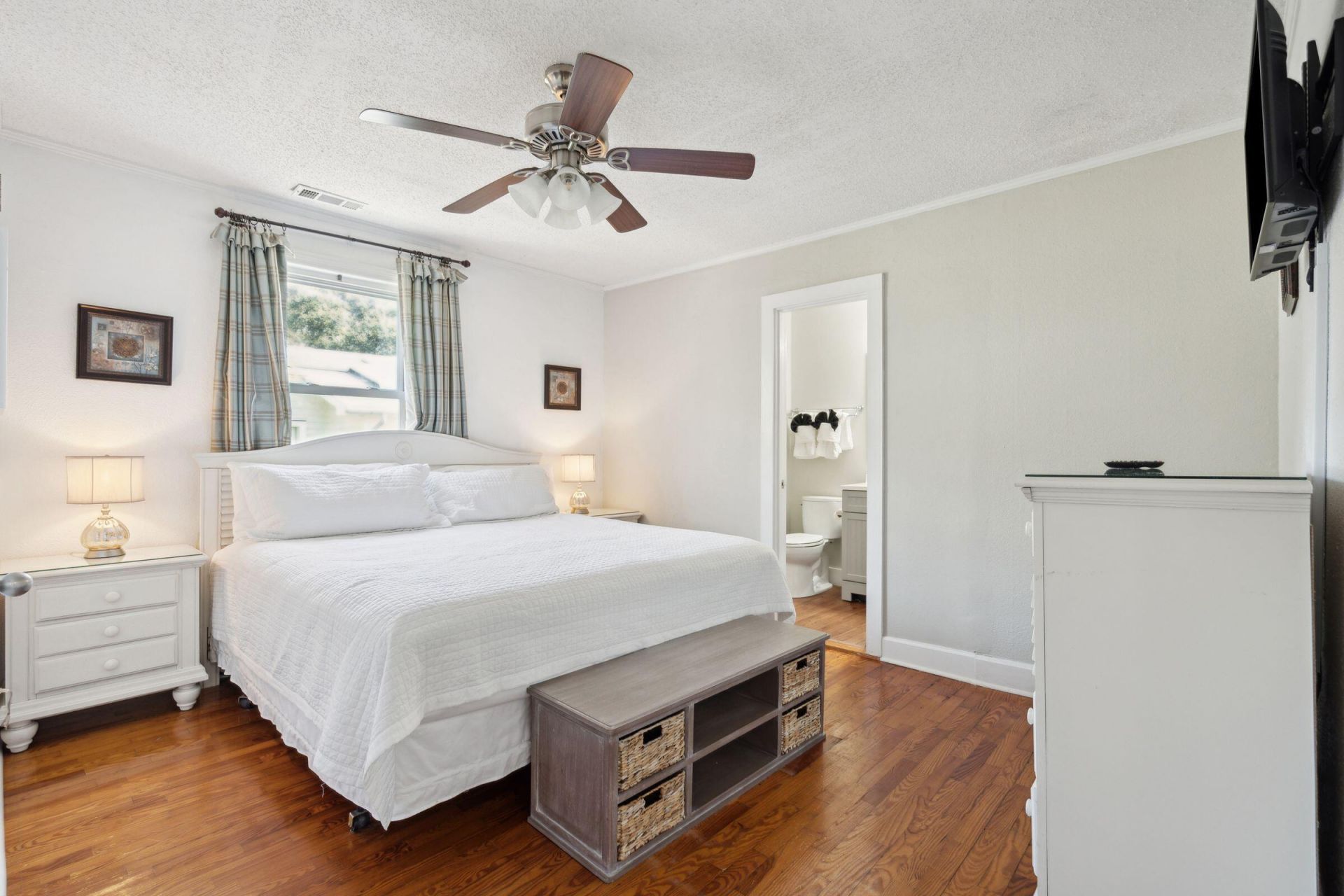 2700 Cameron Boulevard Photo 53