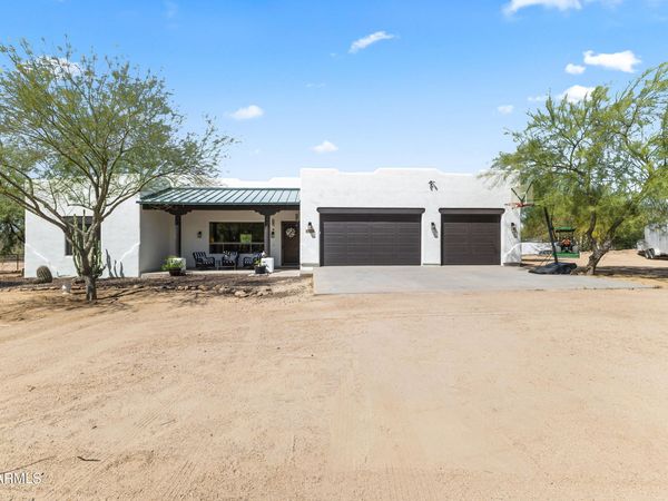 49826 N 21ST Drive, New River, AZ 85087